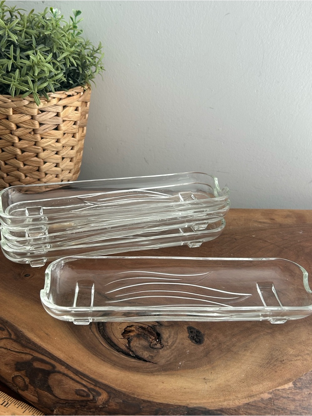 Set of 4 Corn on the Cob Holders Clear Glass Rectangular embossed footed